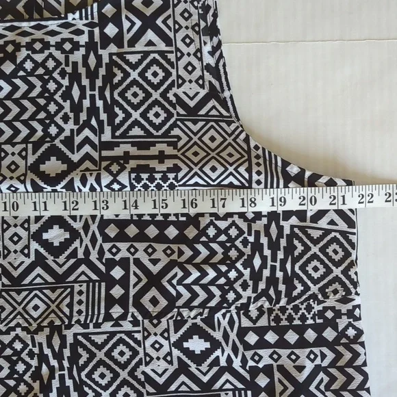 Faded Glory High Low Sleeveless Top XL Black White Pattern - Picture 12 of 14
